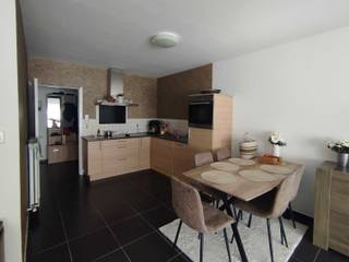 Te koop centraal gelegen gelijkvloers appartement met een bewoonbare oppervlakte van 93 m2 Het appartement beschikt over 2 ruime slaapkamers,...