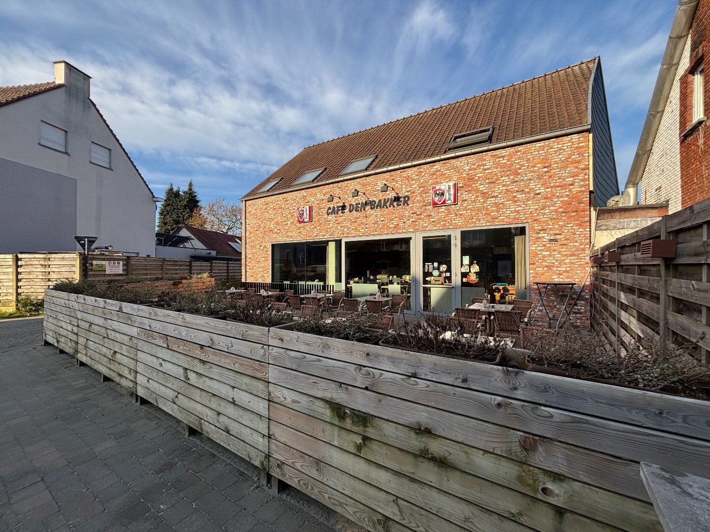 Handelspand met 2-slaapkamerappartement op toplocatie in Mol - foto 1