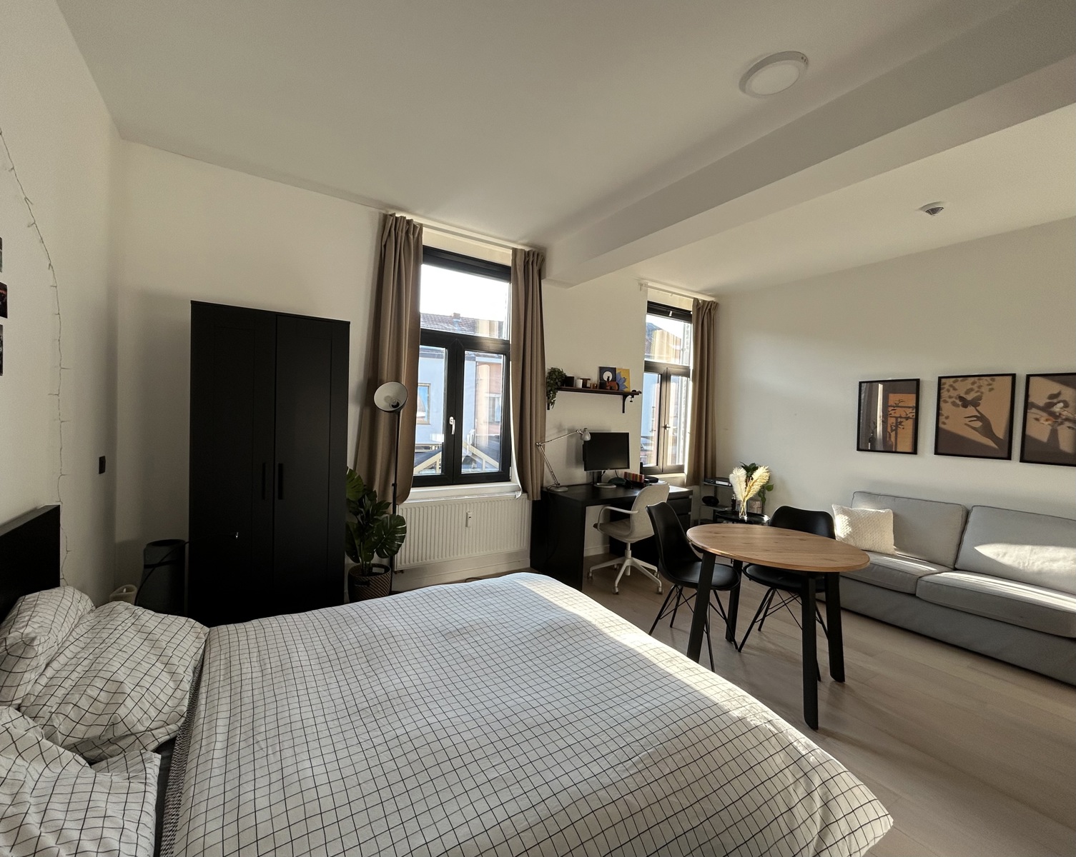 Bemeubelde studio met privatief terras. - foto 4