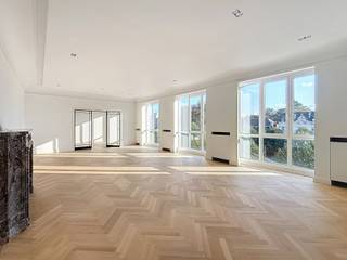 WOLUWE-SAINT-PIERRE, Quartier Montgomery - Magnifique appartement ± 290m² avec deux balcons ± 15m², au 4ème étage d'un bel immeuble des années 50...