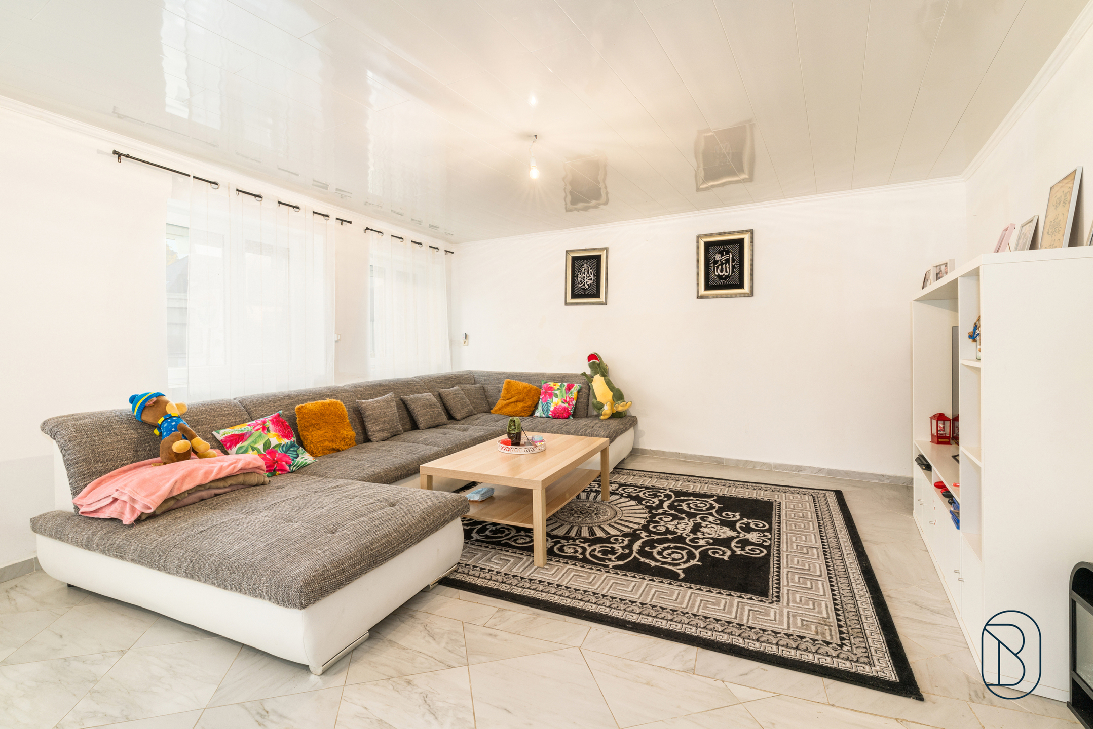 Instapklare woning met 5 slaapkamers en grote garage - foto 4