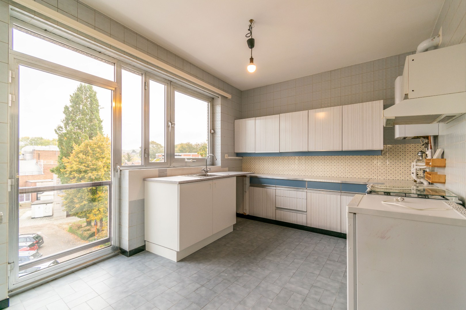 Een zeer ruim appartement te Halle! - foto 3