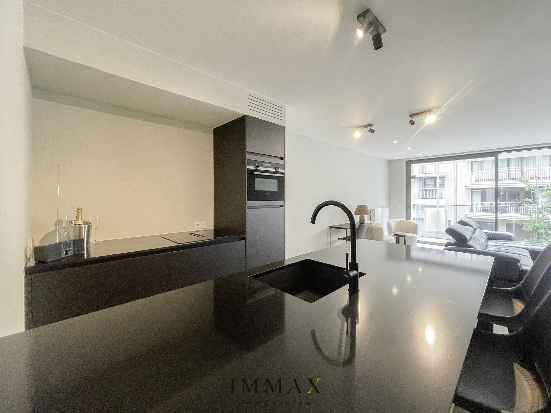 Apartment for sale in Knokke-Heist with 2 bedrooms - photo 4