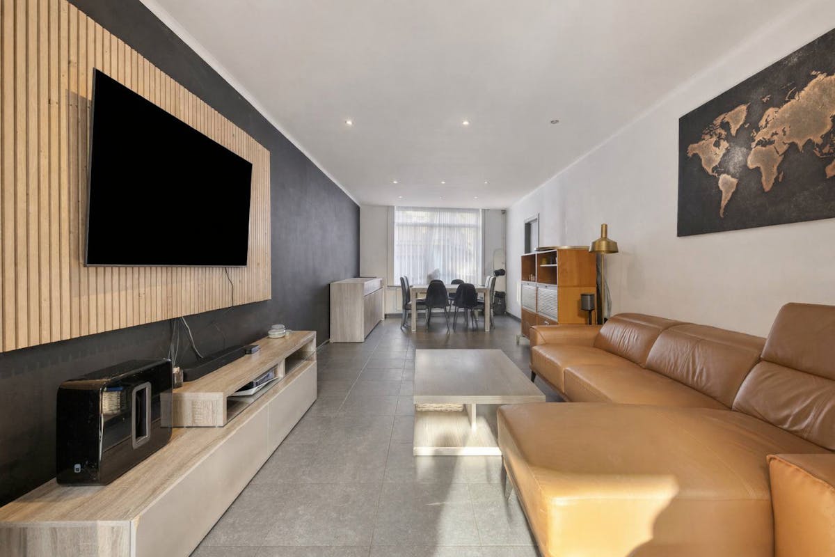 Gerenoveerd huis met 5 slaapkamers te koop in Zeebrugge - foto 3