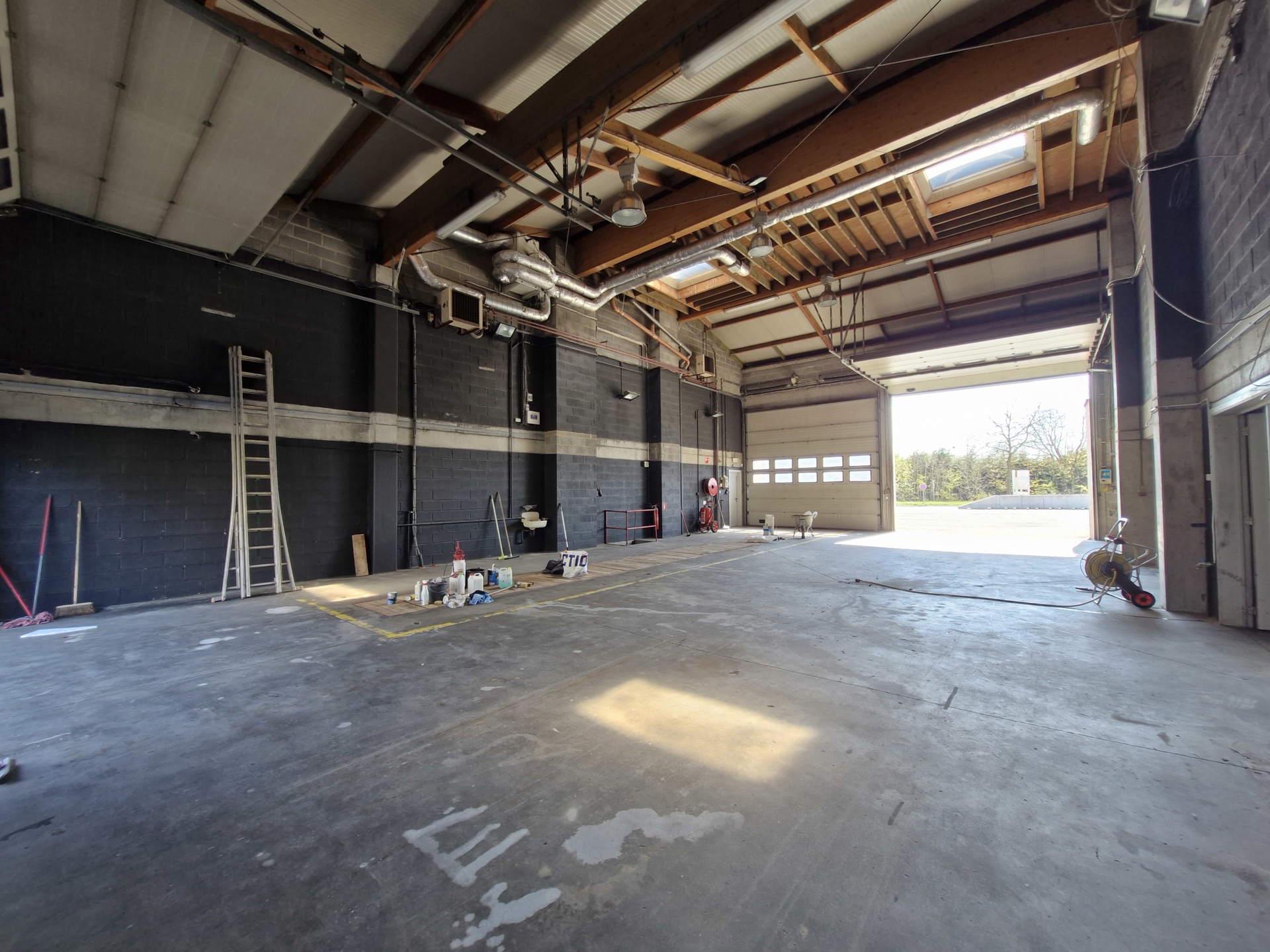 Te huur magazijn +/-180 m² - foto 3