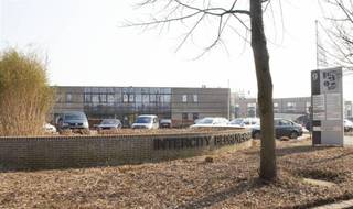 Zeer mooie kantoorruimte te huur en instapklaar.
Ideaal gelegen op het industrieterrein van Mechelen.

Er bestaat tevens mogelijkheid om burelen in combinatie met een opslagruimte te huren.

Indien u bijkomende info of een bezoek wenst, contacteer ons gerust.

Beschikbare oppervlaktes met de prijs.

Building: 9/4 - Unit: 0+1/L - verdieping: 0-1
burelen: 469m² - prijs: €95/m²/jaar

Building: 9/6 - Unit: 0/R1 en 0.01 - verdieping: 0
burelen: 32m² - prijs: €95/m²/jaar 
opslagruimte 343m² - prijs: 45/m²/jaar

Building: 9/6a - Unit: /R - verdieping: 1
burelen: 93m² - prijs: €95/m²/jaar

Building: 9/14 - Unit: 0/9-14 en 1.05 - verdieping 0 
burelen: 281m²  - prijs: €95/m²/jaar 
opslagruimte 119 m² - prijs: €45/m²/jaar

Building: 9/16 - Unit:1/9-16 - verdieping 1
burelen 225m² - prijs: €95/m²/jaar 

Building: 17A  
Unit: A-0/R - verdieping 0 - burelen 291m² - prijs: €95/m²/jaar
Unit: A-0/R1 - verdieping 0 - burelen 216m² - prijs: €95/m²/jaar
Unit: A-1/L - verdieping 1 - burelen 271m² - prijs: €95/m²/jaar
Unit: A-1/L1 - verdieping 0 - burelen 274m² - prijs: €95/m²/jaar

Buidling: 17C
Unit: C-1/L1 - verdieping 1 - burelen 210m² - prijs: €95/m²/jaar
Unit: C-1/L+R - verdieping 1 - burelen 870m² - prijs: €95/m²/jaar
Unit: C-2/R1 - verdieping 2 - burelen 302m² - prijs: €95/m²/jaar

Building: 17D
Unit: D/1/L - verdieping 1 - burelen 267m² - prijs: €95/m²/jaar
Unit: D-2/R+R1 - verdieping 2 - burelen 191m² - prijs: €95/m²/jaar

Gemeenschappelijke kosten en onroerende voorheffing niet inbegrepen.