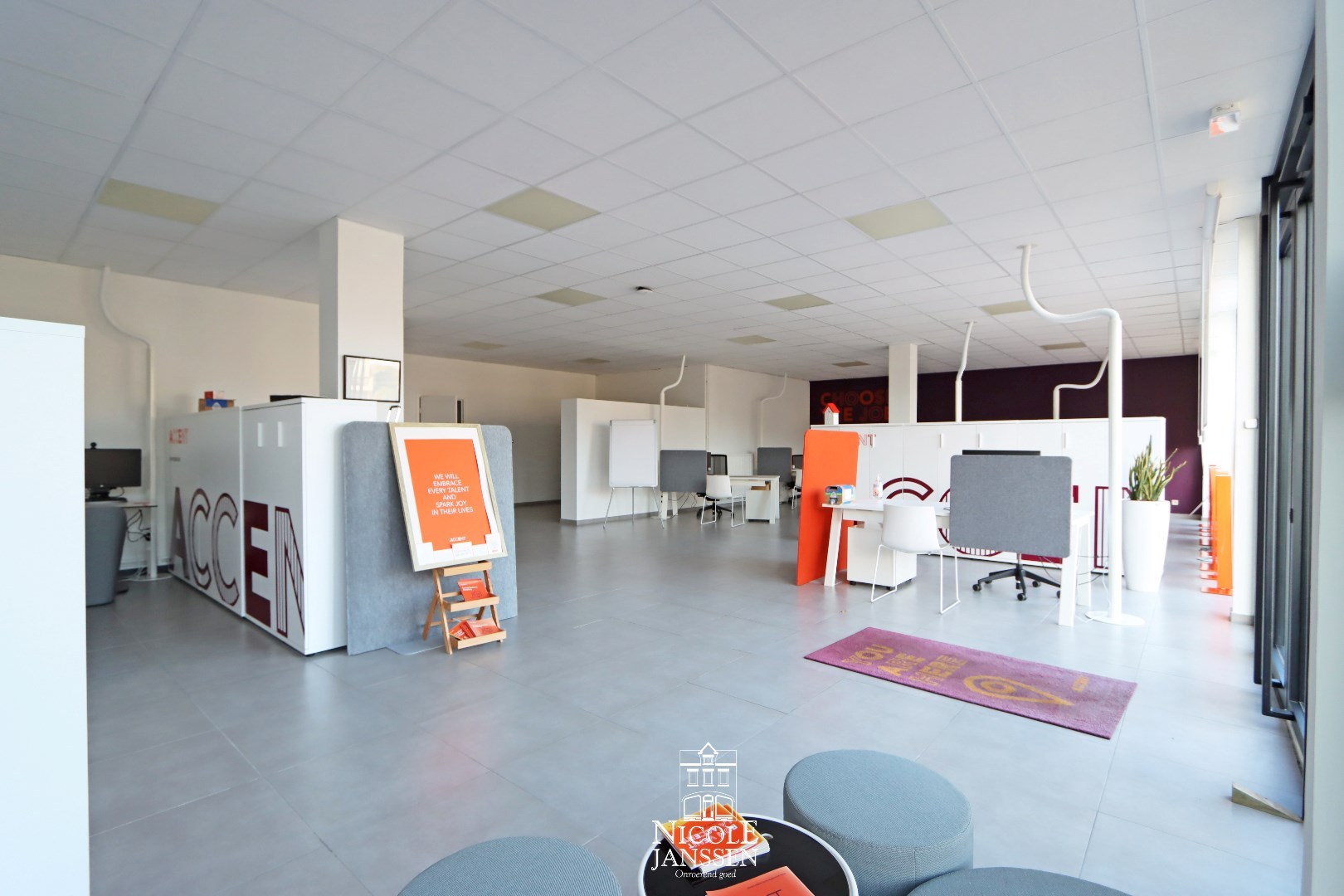Commercial for rent in Maaseik - photo 4