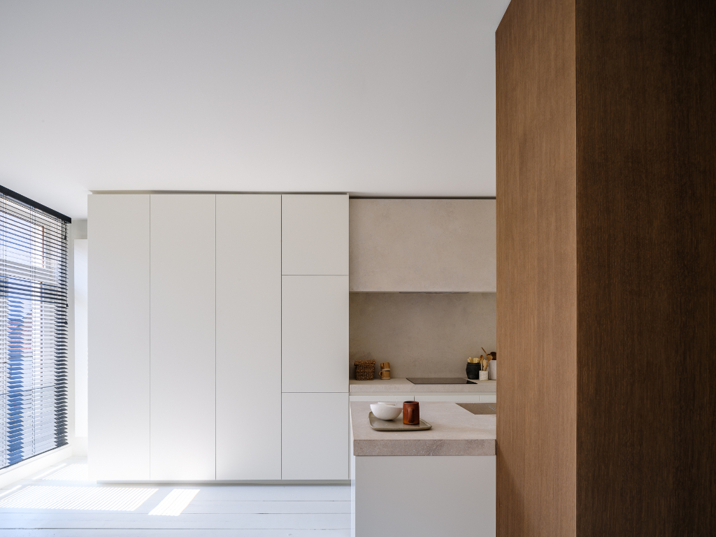 Karaktervol 2-slaapkamer appartement op een toplocatie in het centrum - foto 3