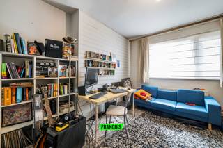 Deze instapklare woning met charmante uitstraling bevindt zich aan het begin van de Vuurtorenwijk te Oostende. U bereikt dus vlot het centrum...