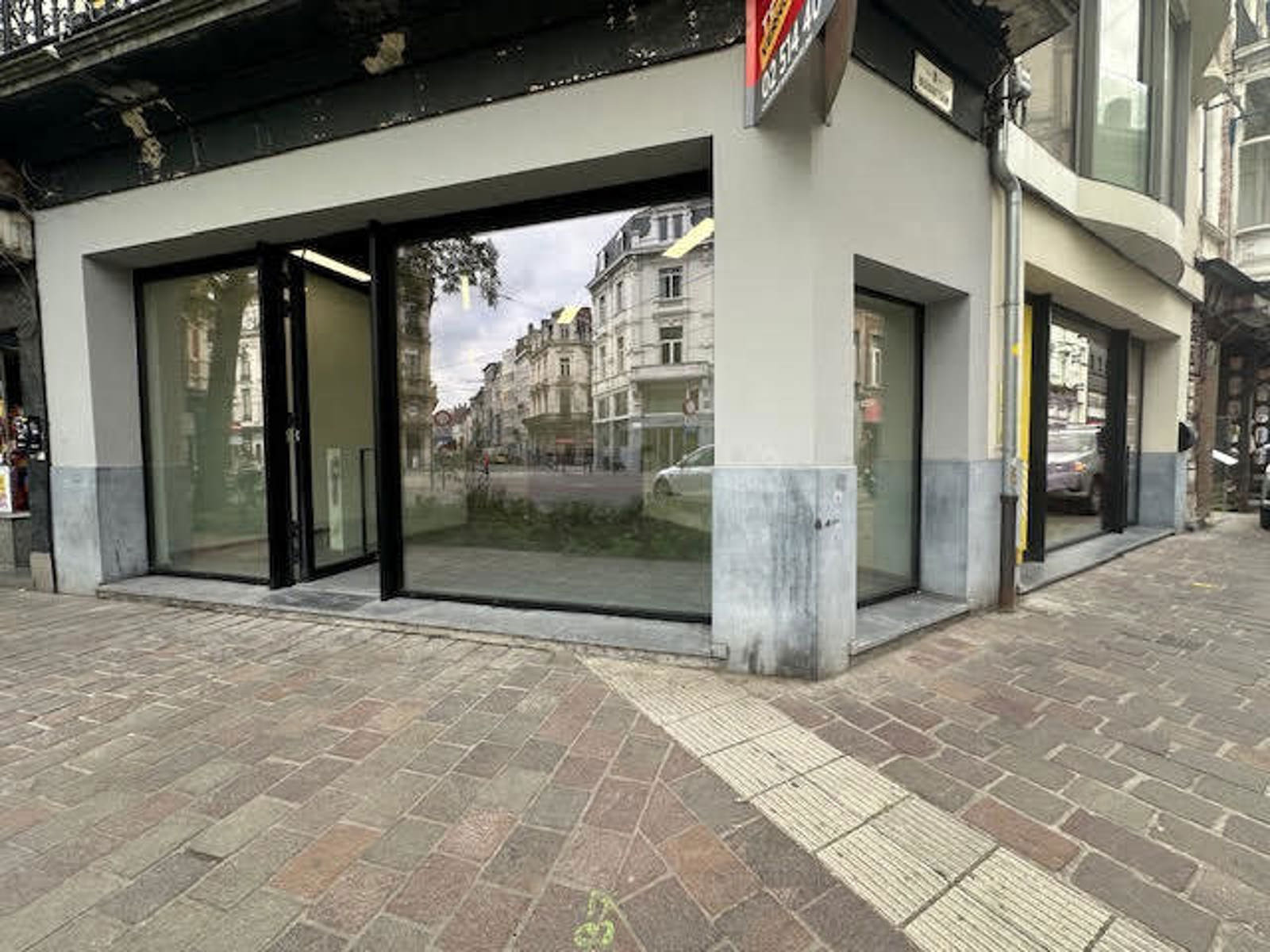Handelspand op topligging in Gent – 100 m² nieuwbouw (semi-casco) - foto 1