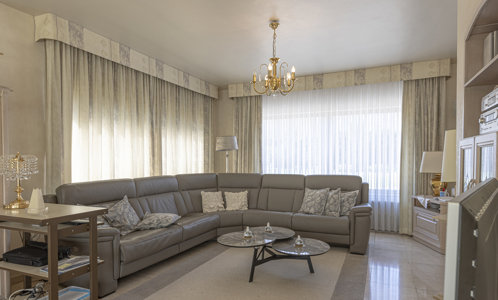 Villa met kantoor en atelier te Meise. - foto 5