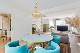 Op zoek naar een instapklare woning op een rustige locatie? Deze charmante en goed onderhouden woning combineert ruimte, licht en gezelligheid op...