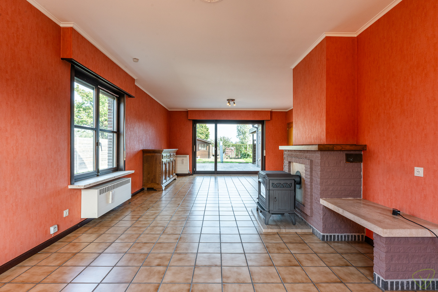 Charmant huis te koop op een gunsitge locatie in Oosteeklo - Perfect voor wie op zoek is naar een nieuwe thuis in alle rust! - foto 5