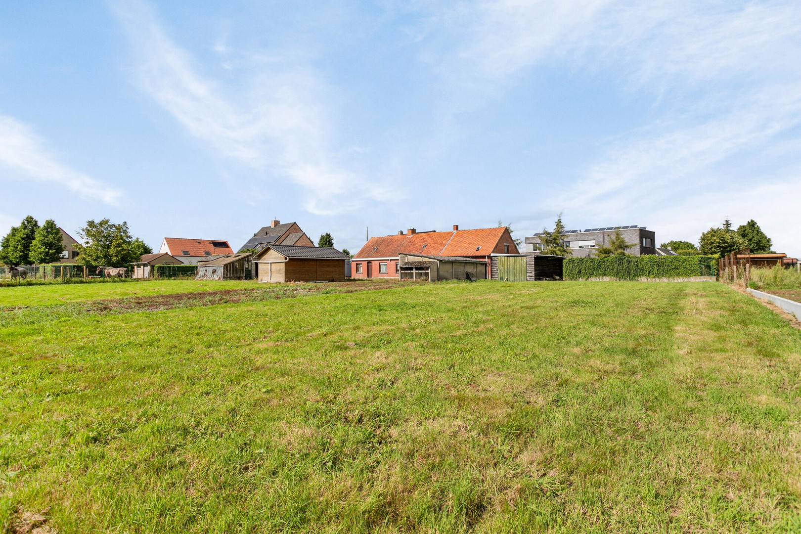 Rustig gelegen perceel bouwgrond van 1085m² - Verlaagd btw-tarief van 6% mogelijk! - foto 5