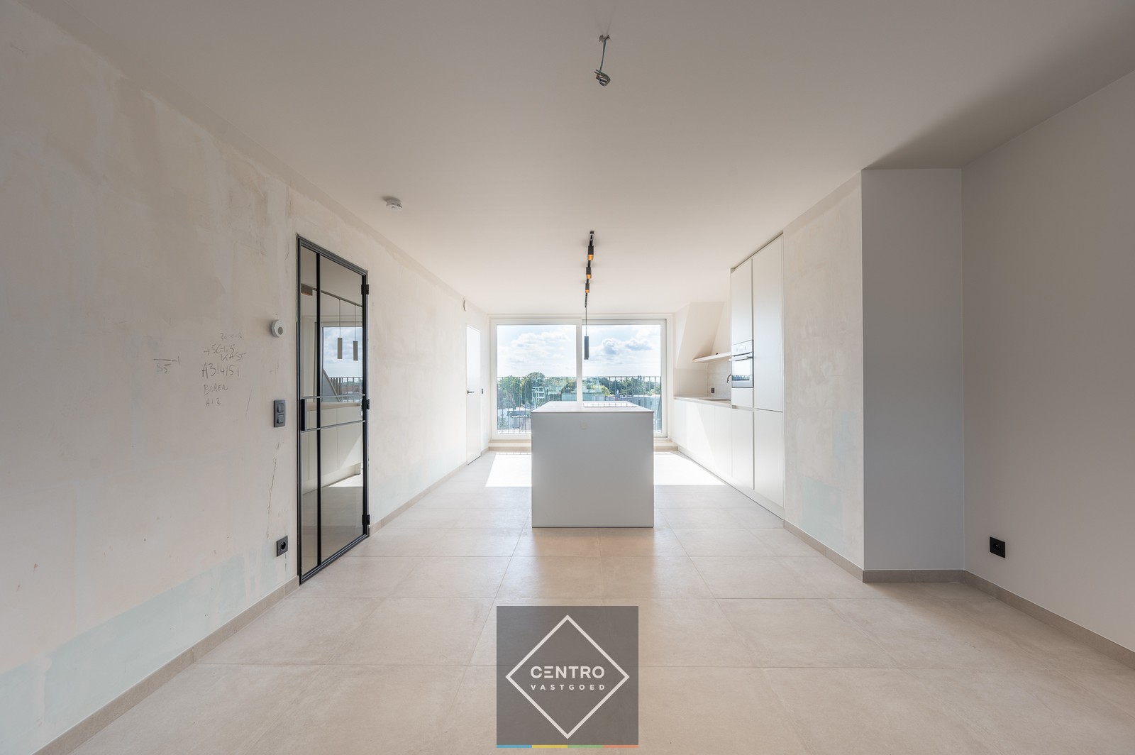 RUIM 1-slaapkamer appartement nabij het centrum! - foto 5