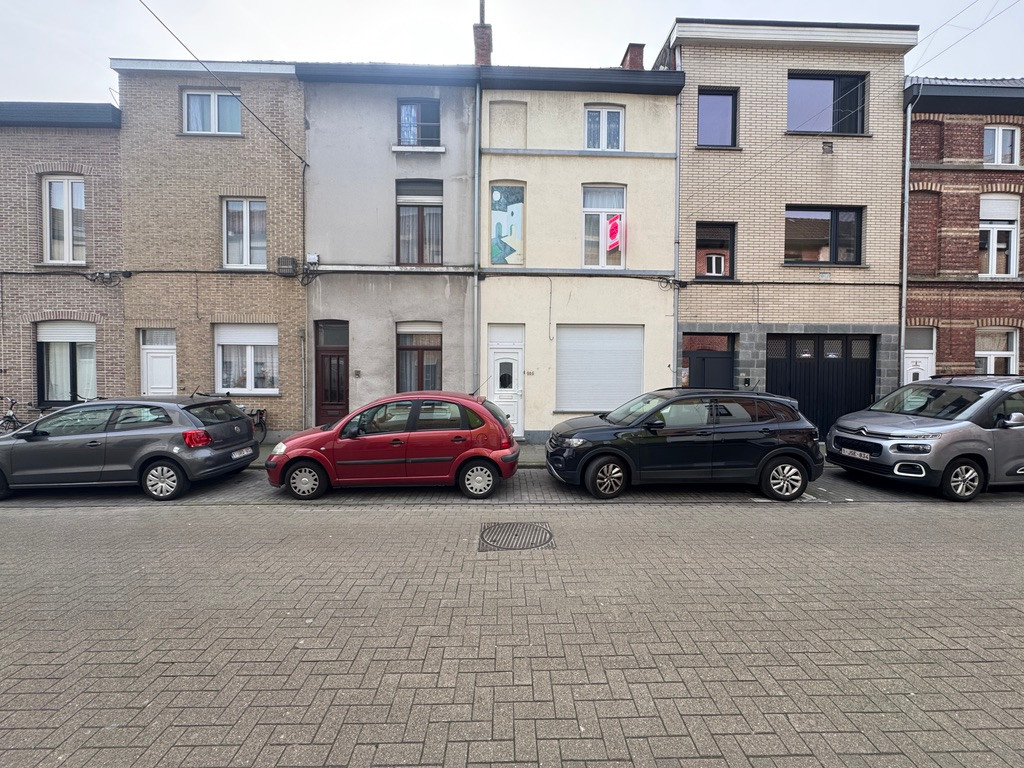 Instapklare woning met 3 slaapkamers nabij het centrum van Gent - foto 1