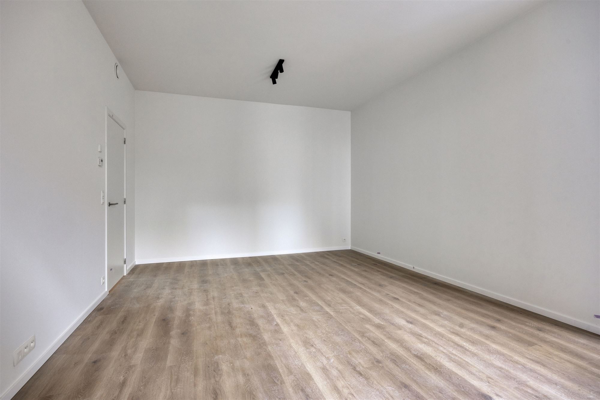 APP. MET 3 SLKS, 2 BADKS + TERRAS VAN RUIM 30M² - foto 5