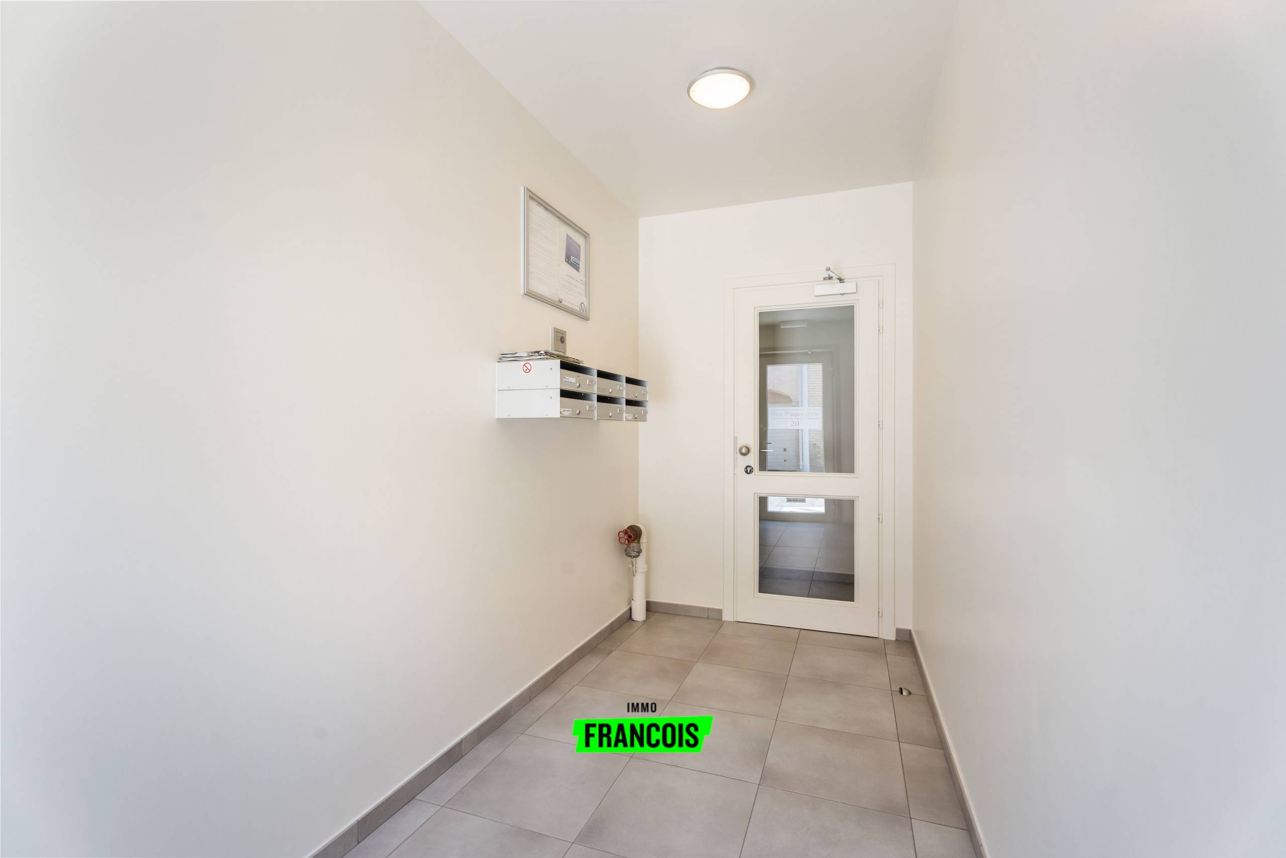 Appartement à vendre à Dixmude avec 4 chambres - photo 3