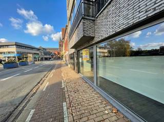 Commercial à louer à Wevelgem