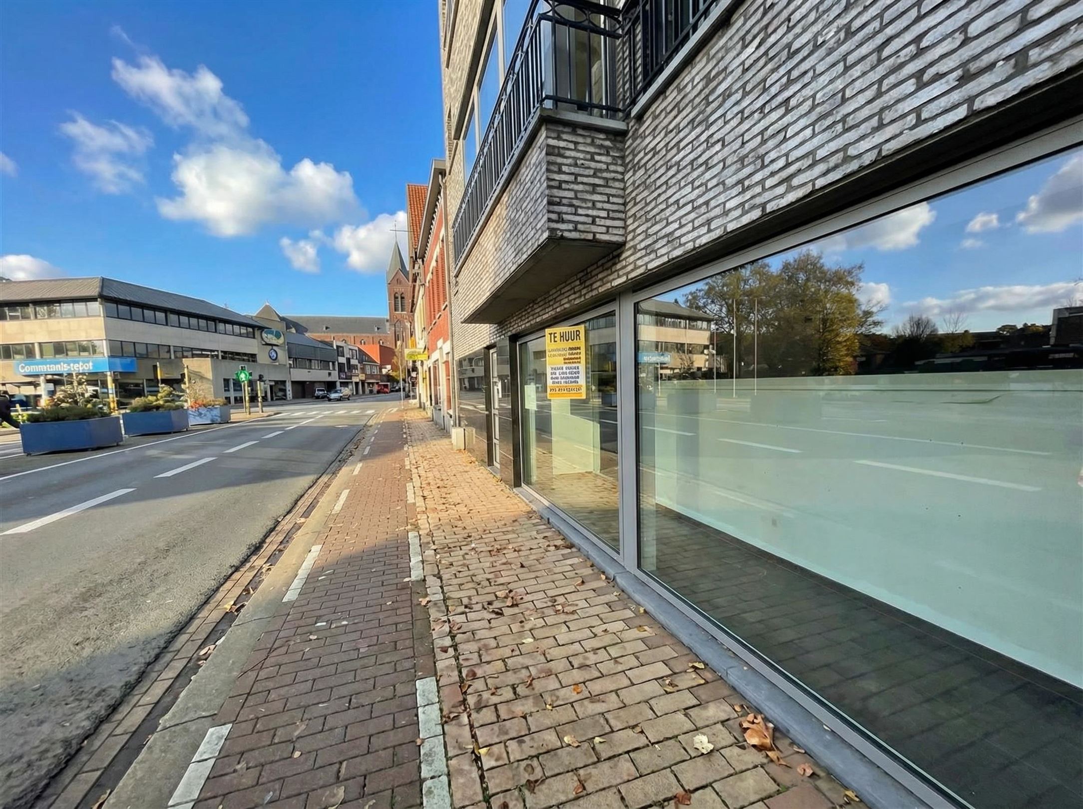 Commercial for rent in Wevelgem - photo 3