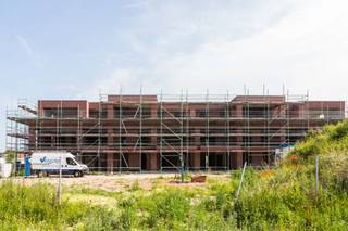 Dit nieuwbouwappartement met een oppervlakte van 91 m²  bevindt zich op de gelijkvloerse verdieping. Het appartement beschikt over een ruime...