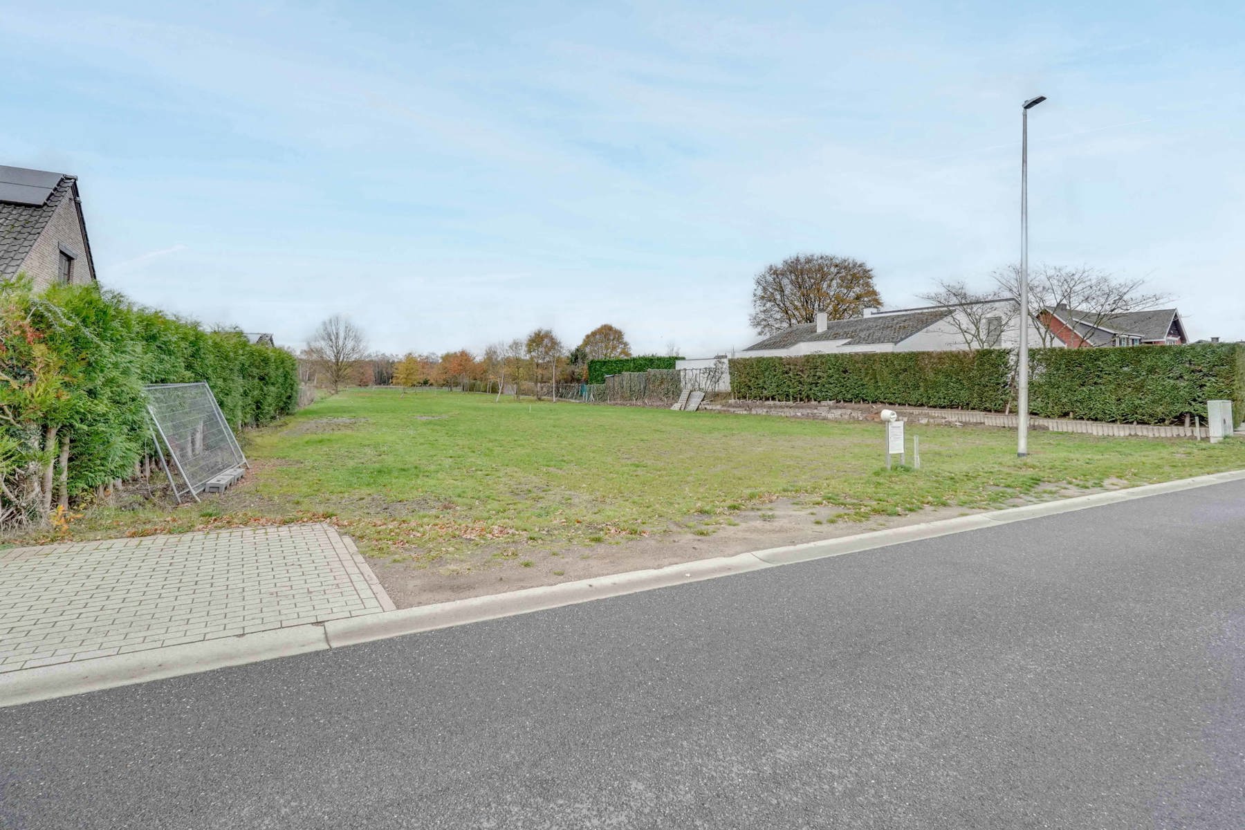 Prachtige bouwgrond voor open bebouwing - Lot 1 - foto 3