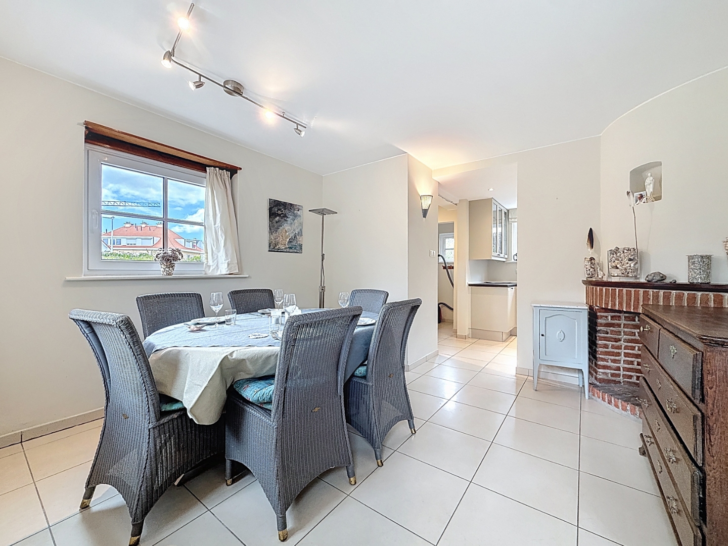 Ruime woning in de Simli-wijk op wandelafstand van zee - foto 3