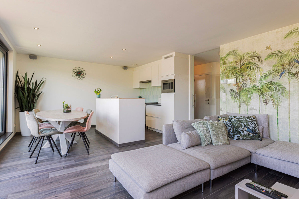 FLEXIBEL DUPLEX APPARTEMENT VAN 183M² MET 5 SLAAPKAMERS MET ZORG- EN WOONOPLOSSING NABIJ CENTRUM TONGEREN. - foto 4