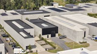 Op het bedrijventerrein Nelca Noord te Lendelede bevindt zich dit bedrijfsgebouw te koop bestaande uit een loods van 500m² met...