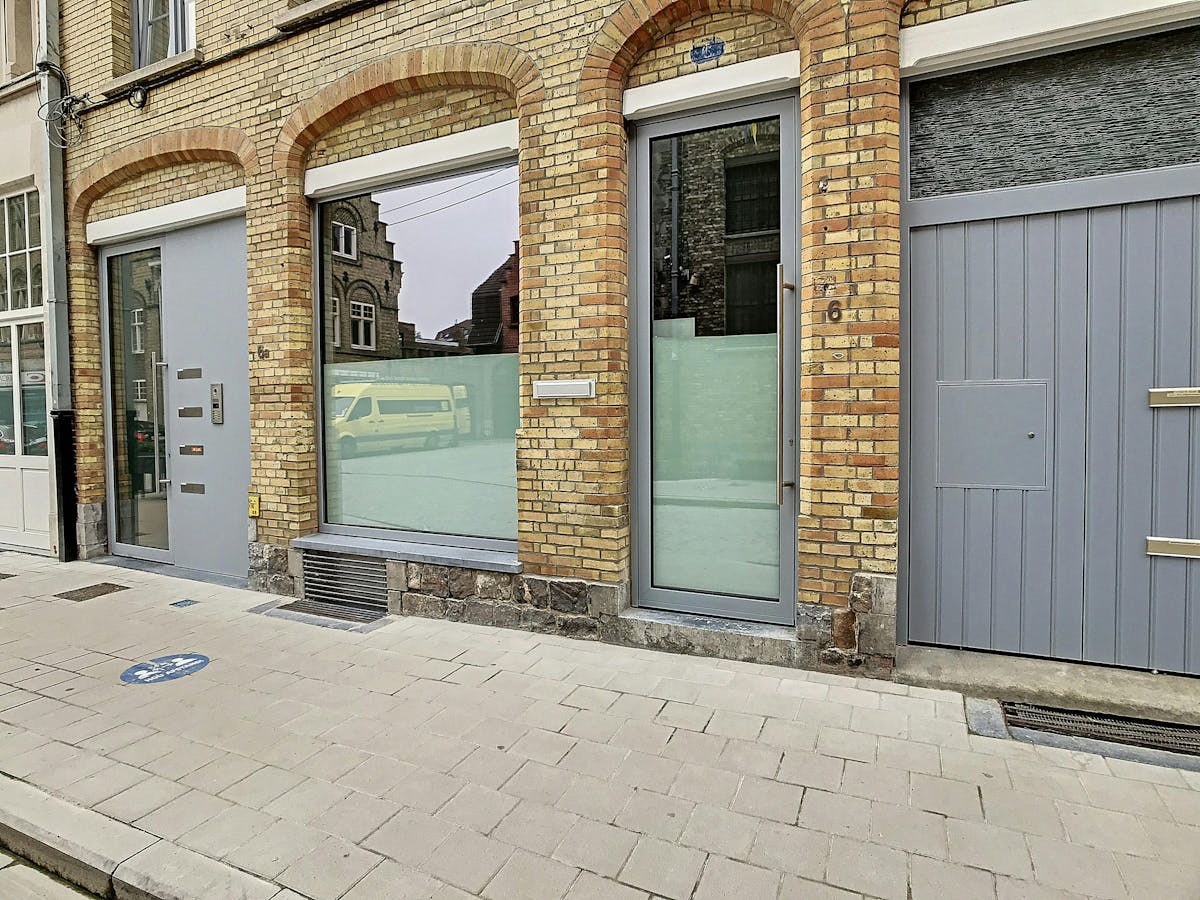 Commerce/office for rent in Ypres - photo 2