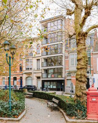 SINT-NIKLAAS - Ben je op zoek naar een gerenoveerd appartement in het centrum van de stad? Kijk dan snel even verder! OPENKIJKDAG zaterdag 13...