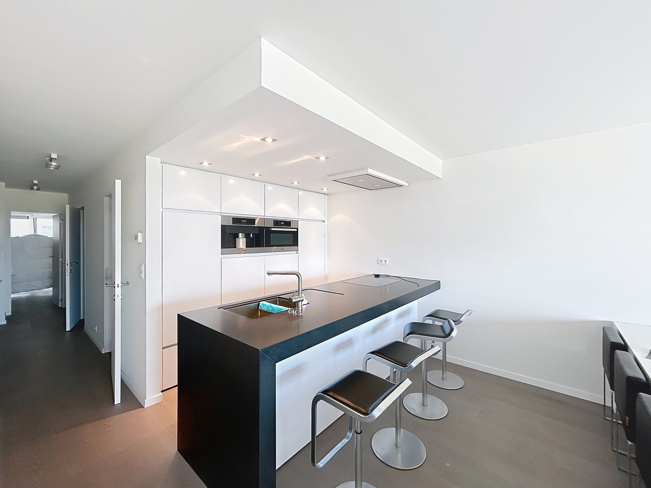 Instapklaar appartement op de zeedijk in Heist - foto 4