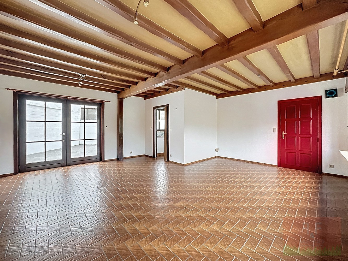 Karaktervolle gezinswoning met 3 slaapkamers en garage in het groene Aaigem - foto 4