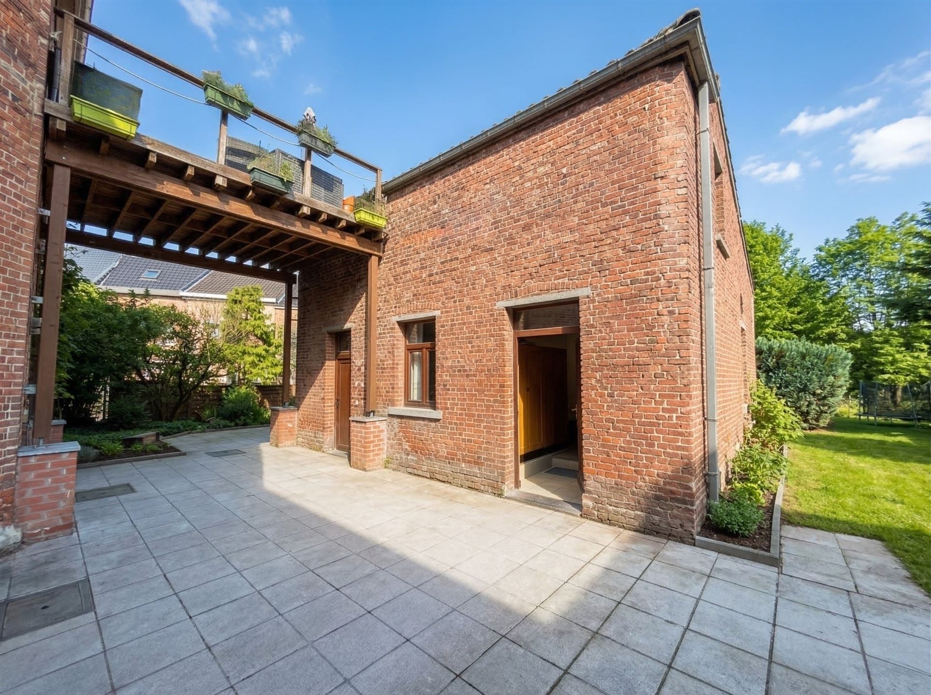 Superbe propriété de 22 chambres avec jardin - photo 5