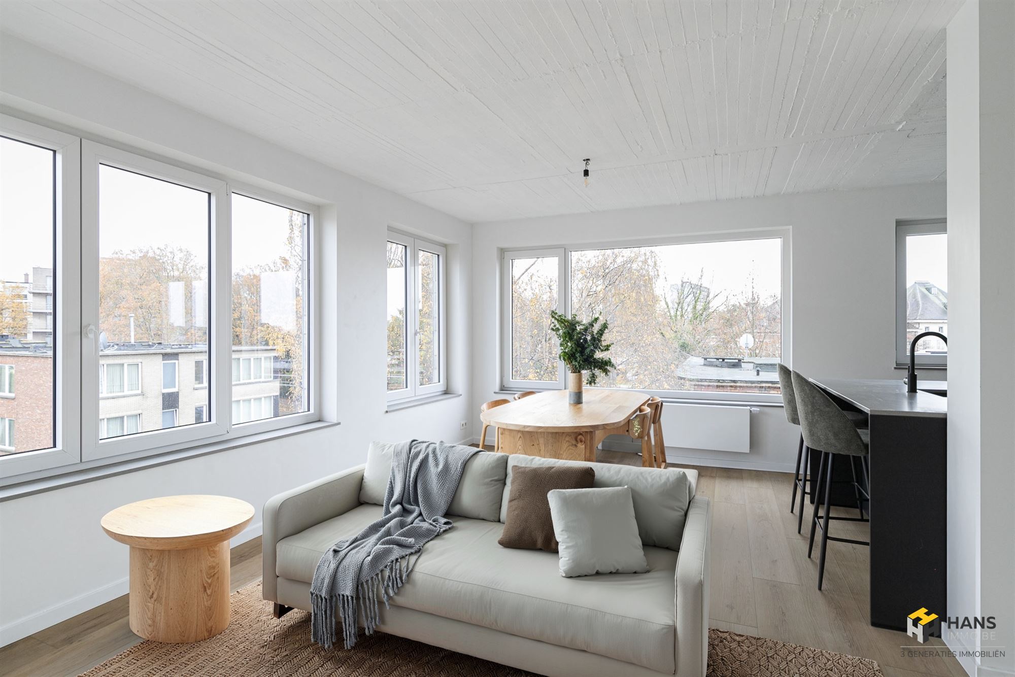 Lichtrijk vernieuwbouwappartement (77 m²) met 2 slaapkamers en terras (3 m²) in Deurne. - foto 1