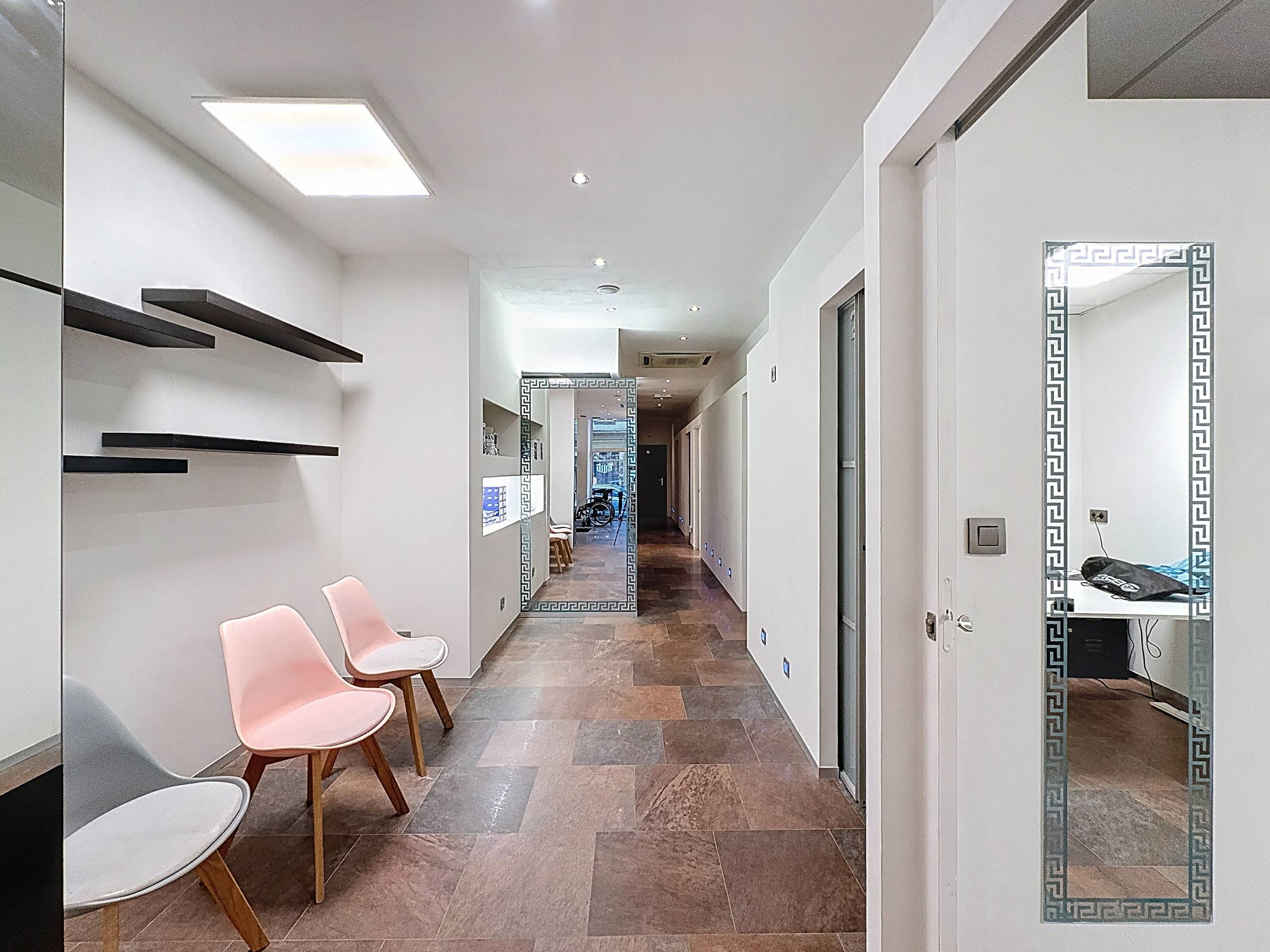 Handelspand met 8 praktijkruimtes in centrum Geraardsbergen - foto 5