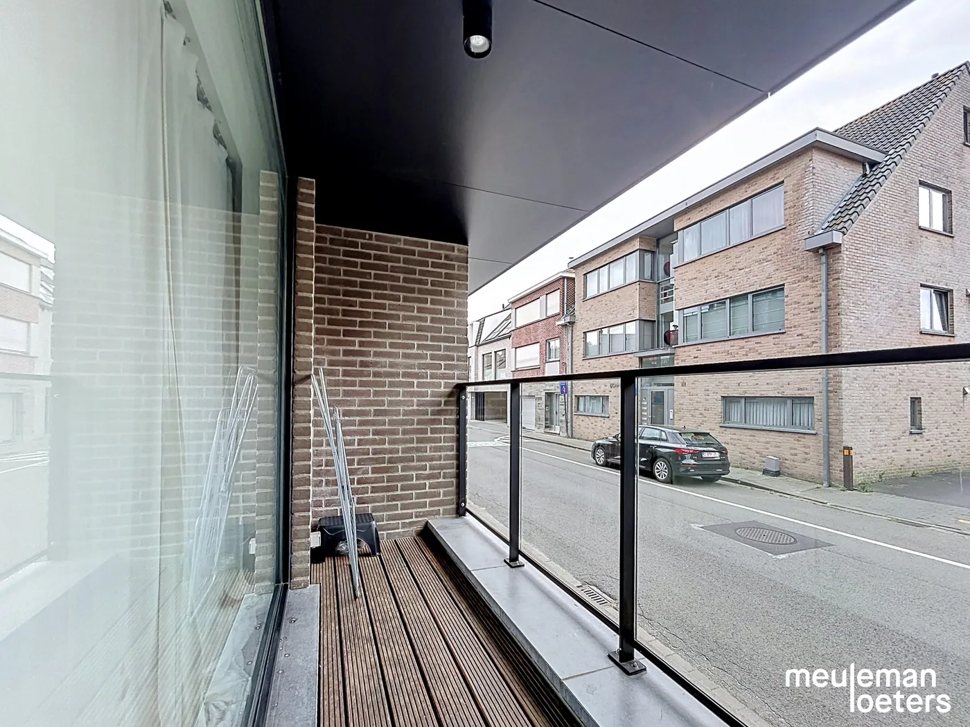 Ruim appartement met één slaapkamer - foto 2