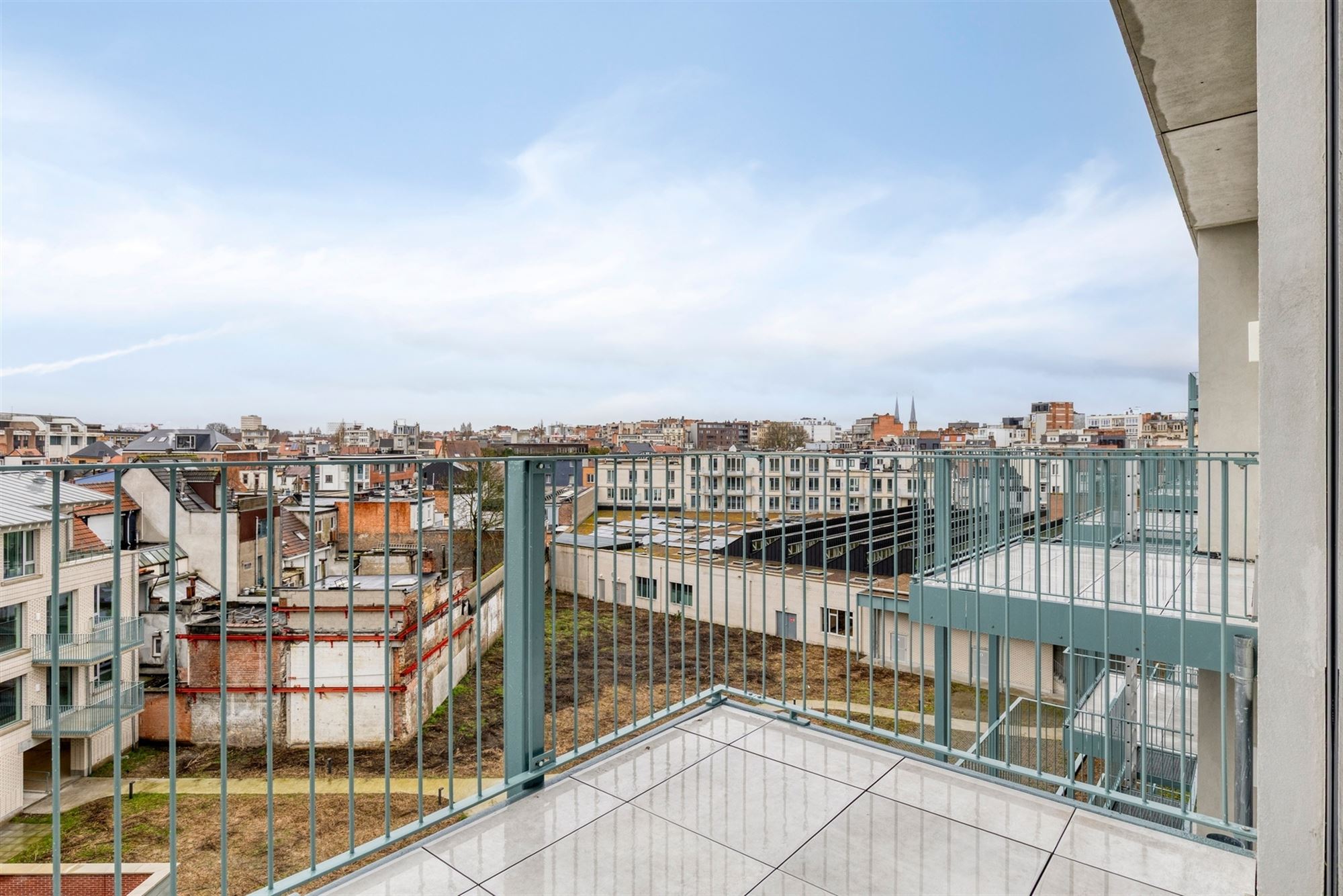 APPARTEMENT MET 2 SLKS + TERRAS IN HARTJE ANTWERPEN - foto 5