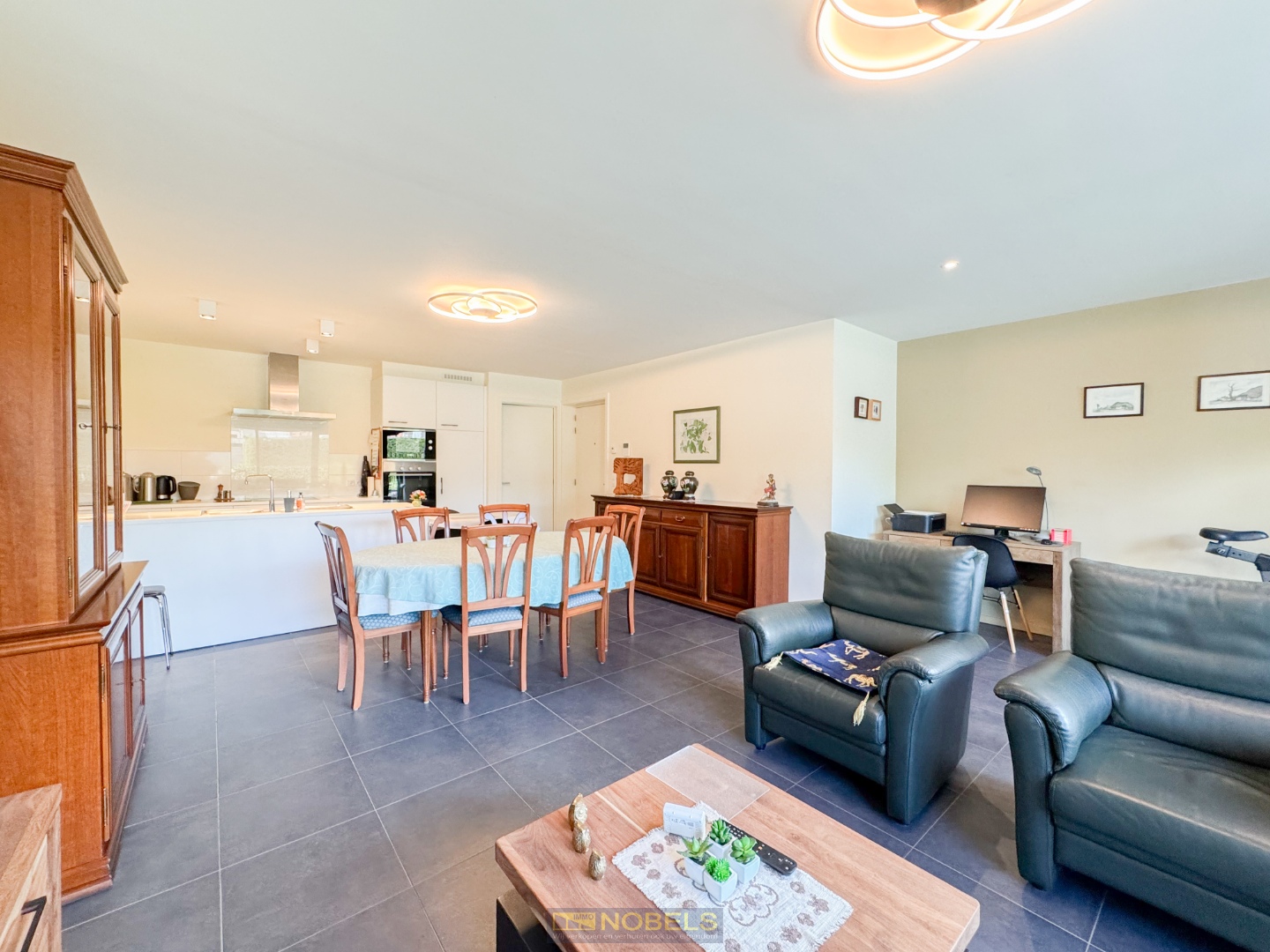 Te koop, Gelijkvloers appartement met tuintje en autostaanplaats te Oudenaarde - photo 5