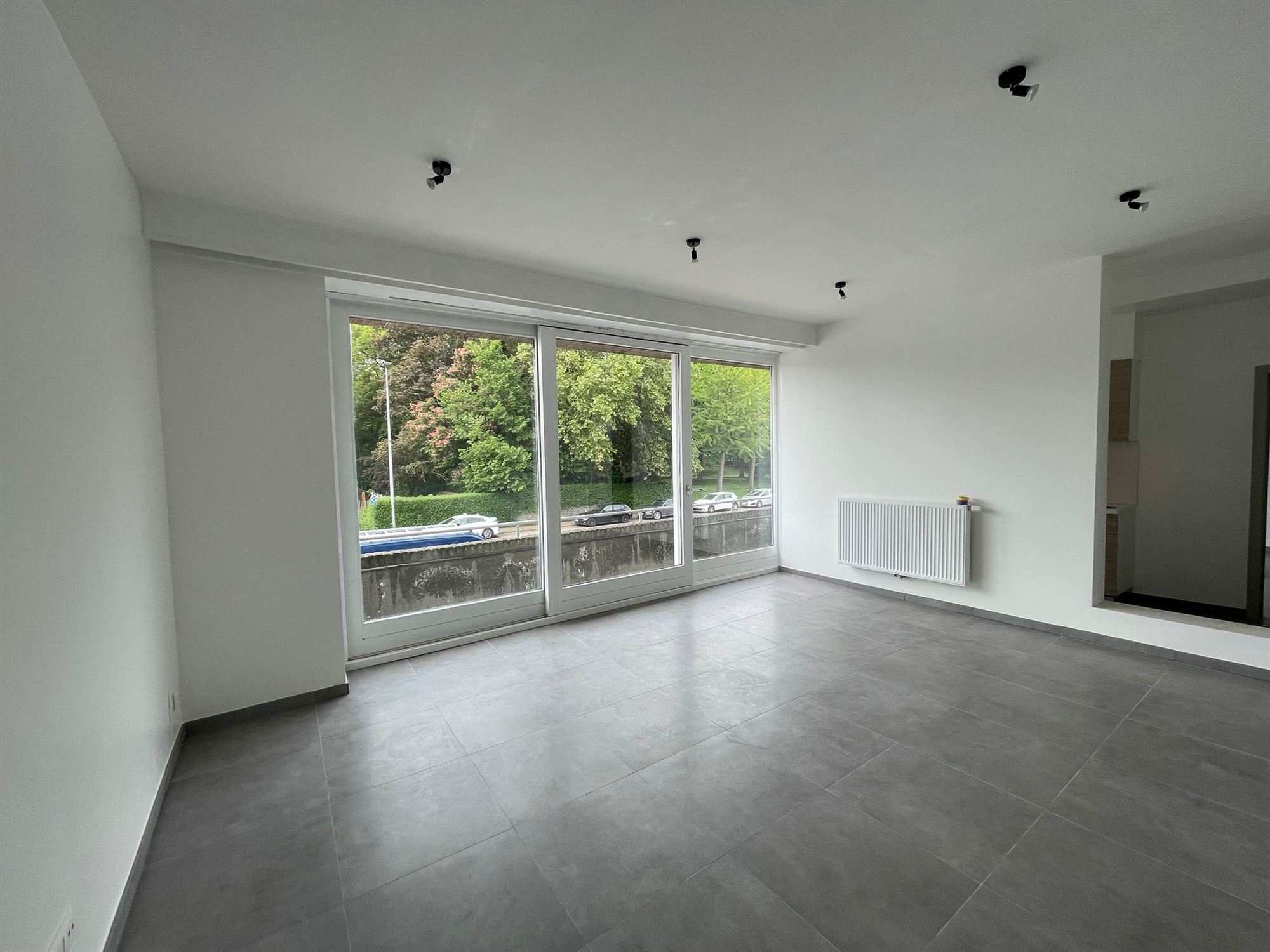 Volledig vernieuwd appartement - foto 2