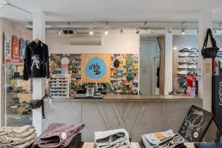 Huurprijs: 1.750 EUR per maand+ 200 EUR per maand onroerende voorheffingHuurwaarborg = 3 maanden huurBeschikbaar: In onderling overlegBEZOEK...