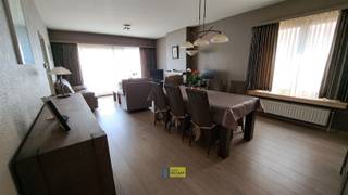 In een doodlopende straat nabij park Vordenstein bieden wij u dit goed onderhouden HOB - appartement op de 1ste verdieping met lift.Dit half open...