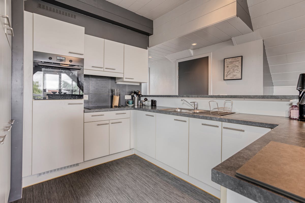 Appartement (120m²) met 2 slaapkamers in centrum Veurne. - foto 5