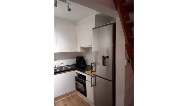 Een appartement op de derde verdieping met ruim terras - foto 3