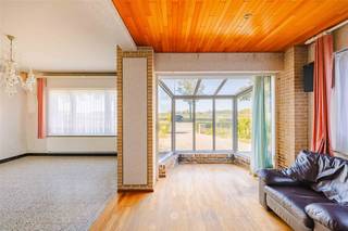 OUDENAARDE - Bent u op zoek naar een op te frissen woning met 4 slaapkamers?Dan is dit pand misschien iets voor u. De belangrijkste kenmerken in een...