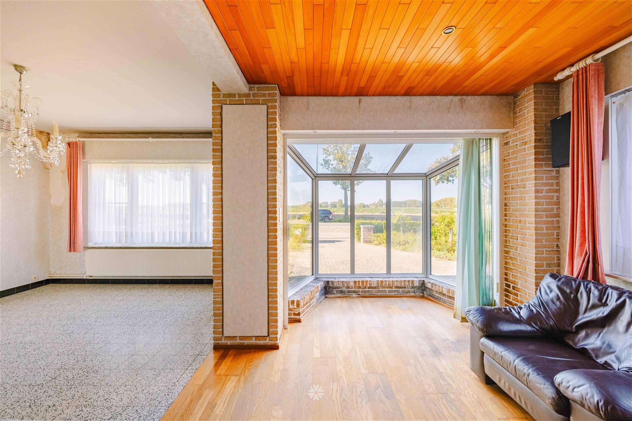 Op te frissen woning met 4 slaapkamers - foto 2