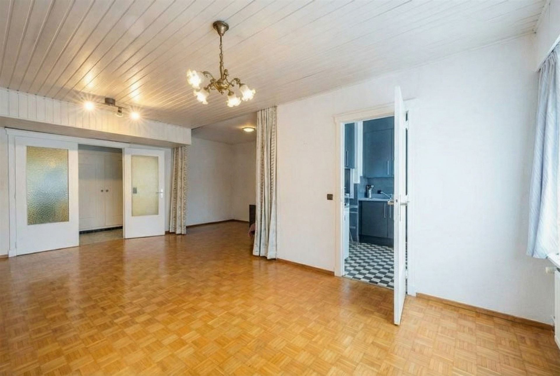Verzorgd gelijkvloers studioappartement met slaaphoek.  - foto 4