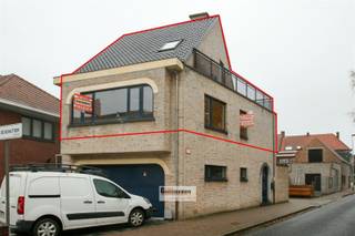 <p><span>Duplexappartement met 1 slaapkamer, terras en autostaanplaats gelegen in het centrum van Mariaburg. </span></p><p><span> </span></p><p><span>Geen maandelijkse kosten!</span></p><p><span> </span></p><p><span>Vaatwasser in de keuken</span></p><p><span> </span></p><p><span> </span></p><p><span>Onmiddellijk beschikbaar.</span></p>
