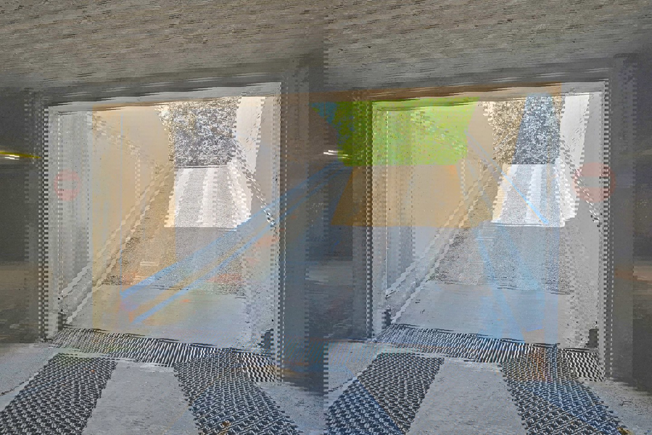 Verhuurde ondergrondse autostaanplaats(en) in centrum Beveren - foto 3