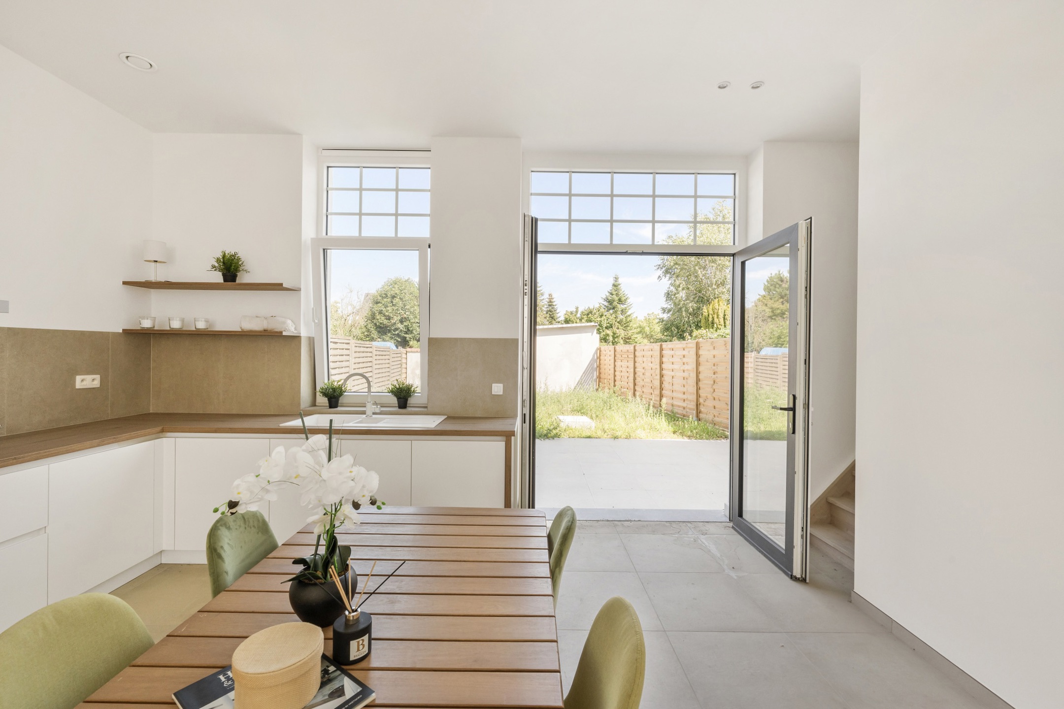 Mooi GERENOVEERDE WONING met 5 SLK en TERRAS + tuin. - foto 4